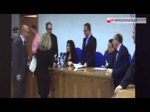 TG 18.04.14 Fallimento Bari Calcio: nel plico manca l'assegno circolare, asta rinviata al 12 maggio