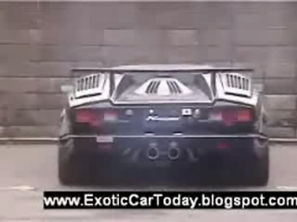 Lamborghini Countach Crazy Sound