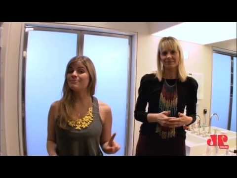 Sapatos, bolsas e maquiagem; saiba como organizar seu closet!