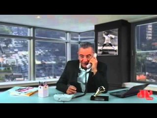 Alô, Jorginho? Tente manter a calma, você é um homem fino.