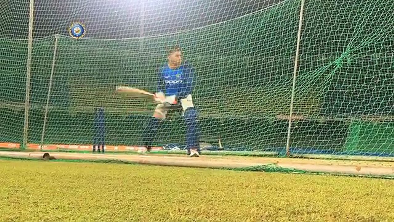 Dhoni Practice