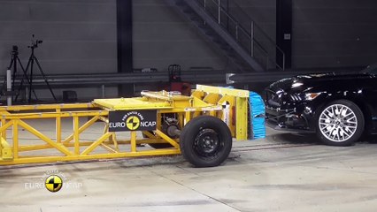 Seulement 3 étoiles au crash-test pour la Ford Mustang