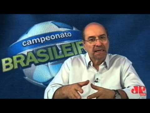 Conheça os segredos da rainha de bateria Aline de Oliveira