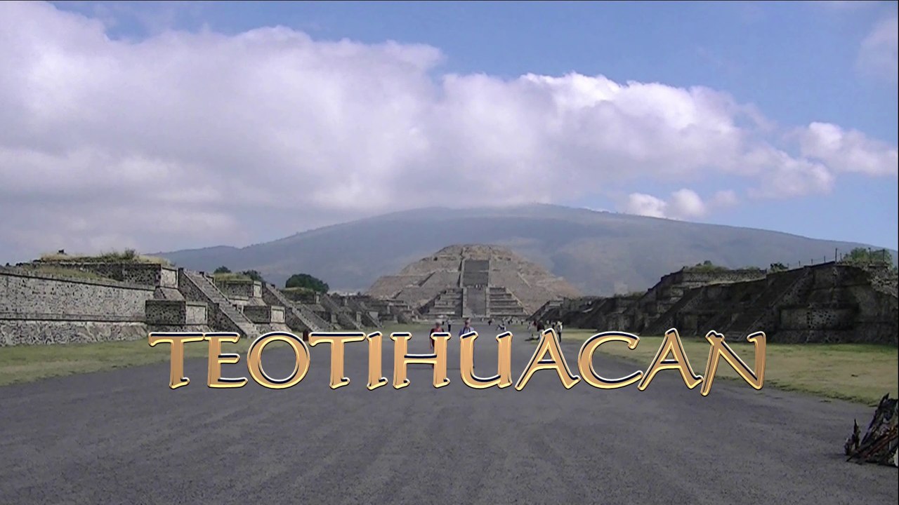 Teotihuacan - La Pyramide du Soleil et la Pyramide de La Lune