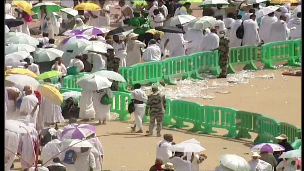 Les pèlerins musulmans au mont Arafat, temps fort du hajj