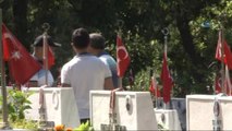 Edirnekapı Şehitliği'ne Ziyaretçi Akını