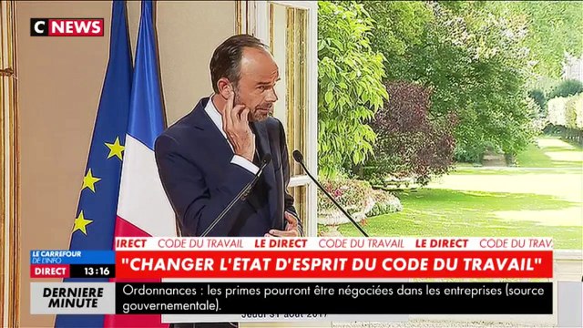 Raquel Garrido interroge Edouard Philippe pour C8 !