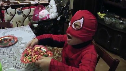 Spiderman Vs Princess Anna Vs Doctor / Spiderman Is Sick /Spidermans big belly /Fun Kids
