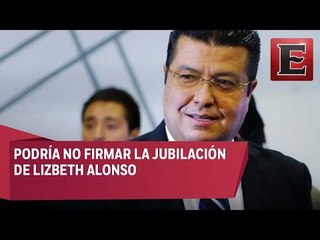 Armando Cabada podría no firmarle la jubilación a ex funcionaria de Juárez