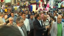 Başbakan Yardımcısı Çavuşoğlu Esnafla Bayramlaştı