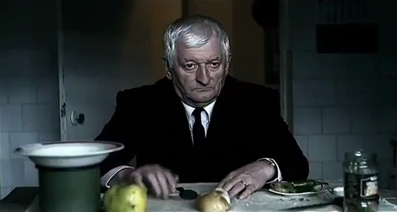 12h08 à l'est de Bucarest (2006) HD Streaming Complet Français - YouTube (342p_25fps_H264-128kbit_AAC)