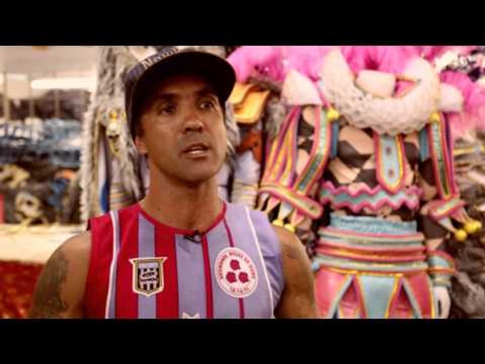 Rosas de Ouro leva para a avenida a história da tatuagem/Carnaval 2016/JP