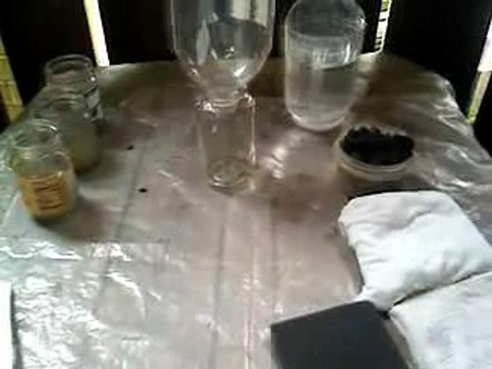 HOW TO MAKE A SIMPLE EMERGENCY WATER FILTER -NATURAL DISASTER, ECONOMIC COLLAPSE CRISIS SHTF WROL