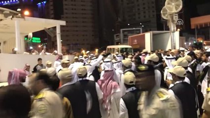 Kabe'nin Örtüsü 'Kisve-i Şerif' Değiştirildi