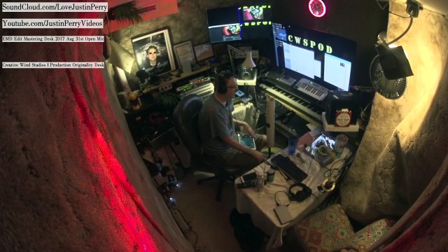 Creative Wind Studios Production Originality Desk (1341)