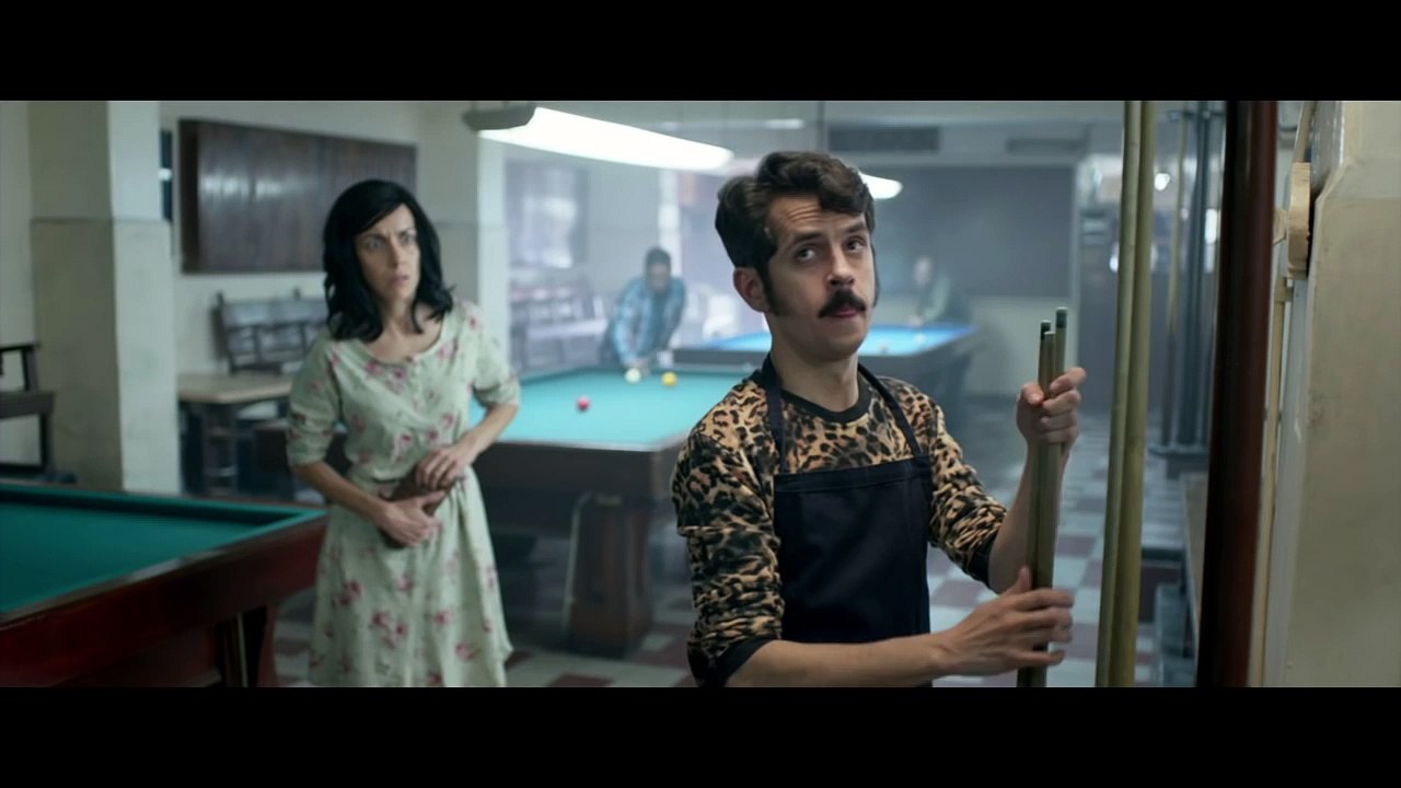 Trailer Oficial "Elvira, te daría mi vida pero la estoy usando"