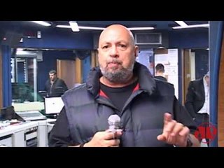 "Tem contrato, tem que jogar" afirma Nilson César sobre Valdivia