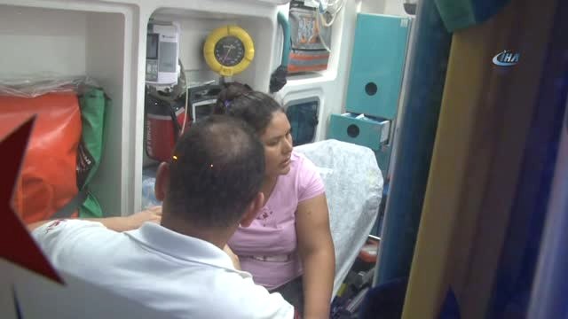 Ambulans ve 2 Araç Kaza Yaptı: 6 Yaralı