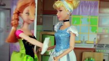 Frozen Kids Anna FREEZES Toby Elsa Snow Queen Powers Disney Princess Barbie Toilet Dollhou