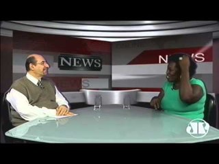 Porta Bandeira Adriana Gomes fala de acidente com elevador