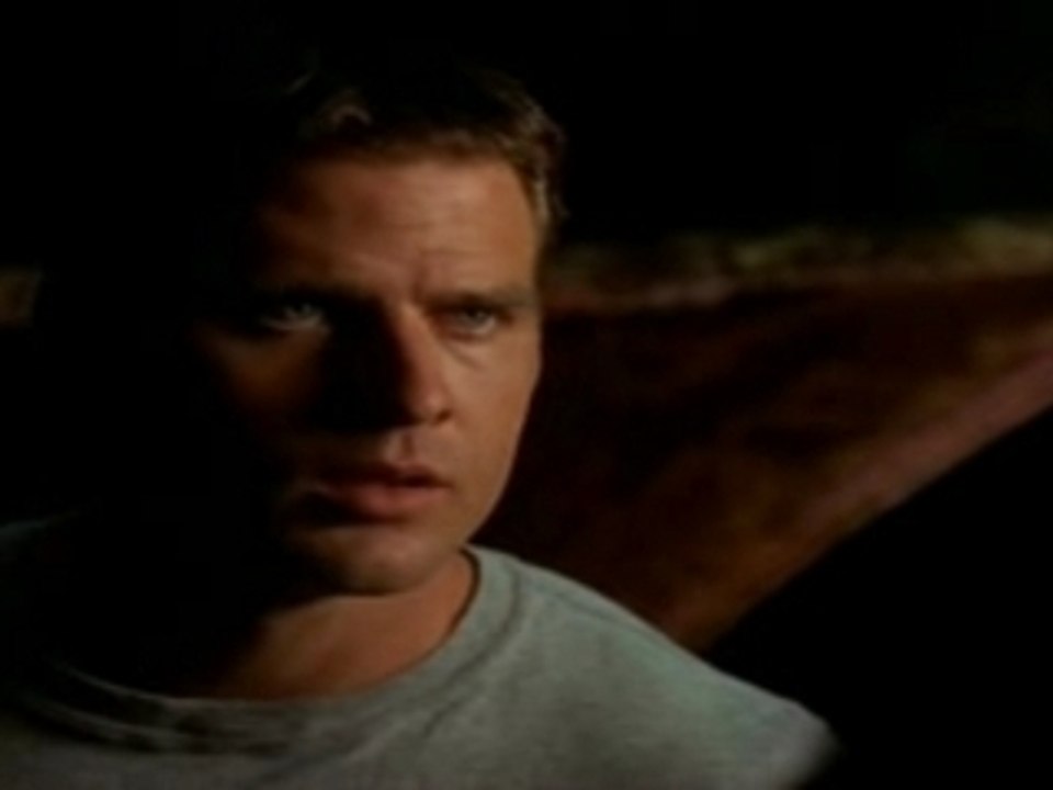 kiss my eyes - John/Aeryn