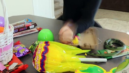 Bad Baby Hulk vs Joker Mom - Food Fight | Real Life Superhero Battle Movie!