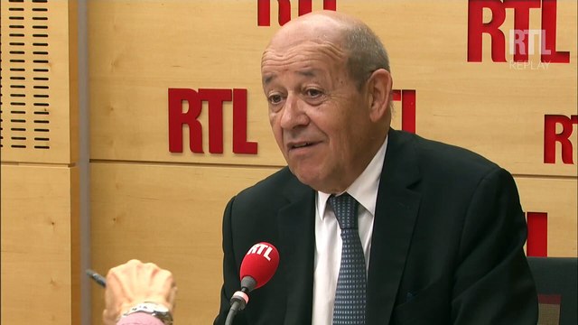 Je me sens bien avec Emmanuel Macron, dit Jean-Yves Le Drian