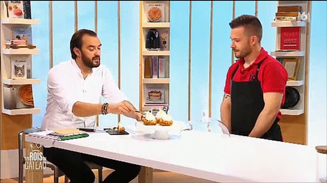 Cyril Lignac en colère contre un candidat dans Les Rois du gâteau - Regardez