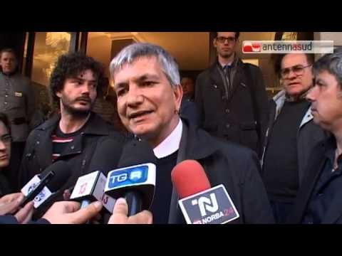 TG 06.05.14 Vendola sostiene Decaro: Sarà un grande sindaco perché prenderà per mano i cittadini