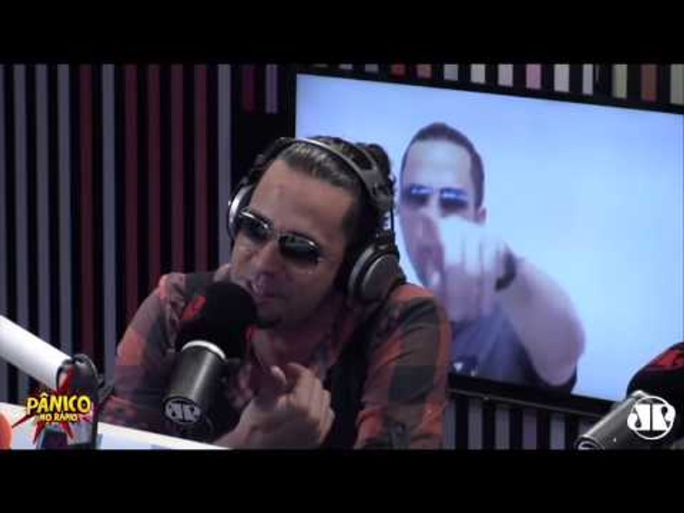 Aqui na Pan: Latino fala inspiração da música “Fala com Meu Umbigo”