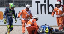 MotoGP'de 9 Kez Şampiyon Olan Valentino Rossi, Kaza Yapıp Bacağını Kırdı