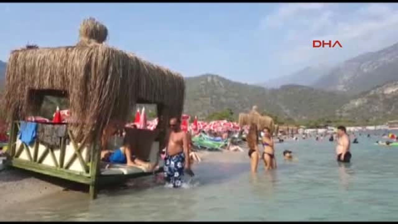 Fethiye Arşiv Fethiye de Dünyaca Ünlü Plajda Denize Sıfır Localar Kaldırıldı+++