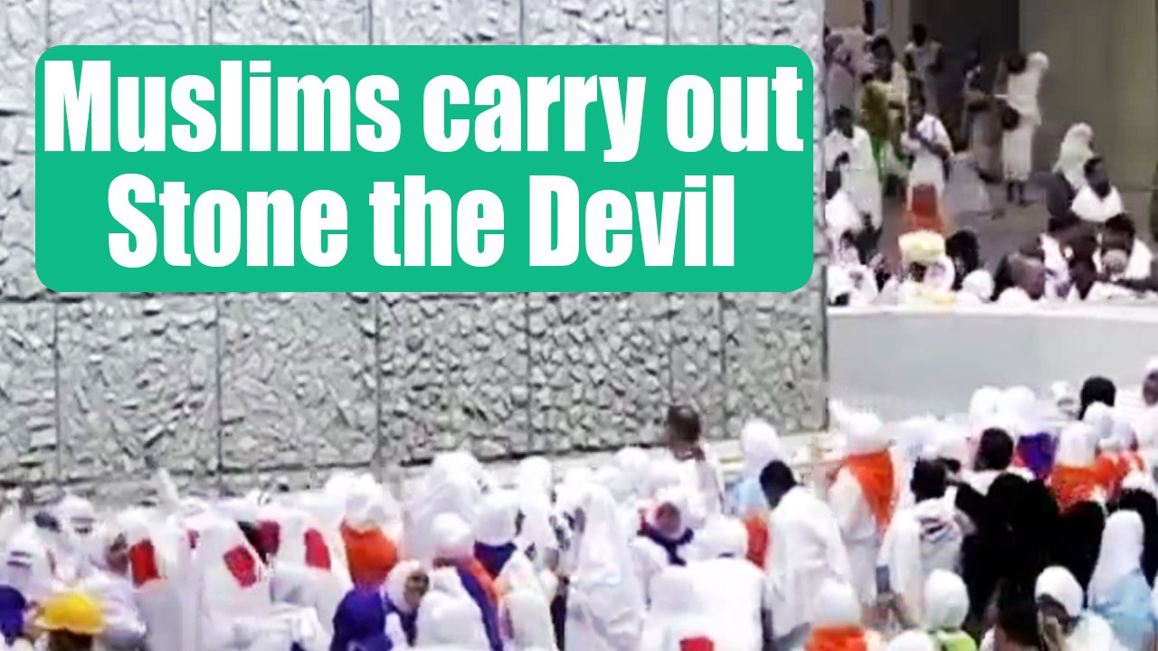 Muslim pilgrims take part in stone the devil ritual in hajj, celebrates Eid-al-Adha | Oneindia News
