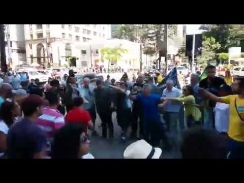 Manifestantes entram em conflito na Avenida Paulista | Jovem Pan