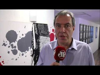 Atualmente a desculpa da má classificação no futebol é a arbitragem! / F.Sampaio / JP