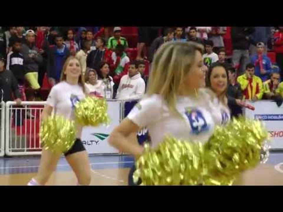 Meninas da Pan levantam a bola da Copa Bubbaloo...