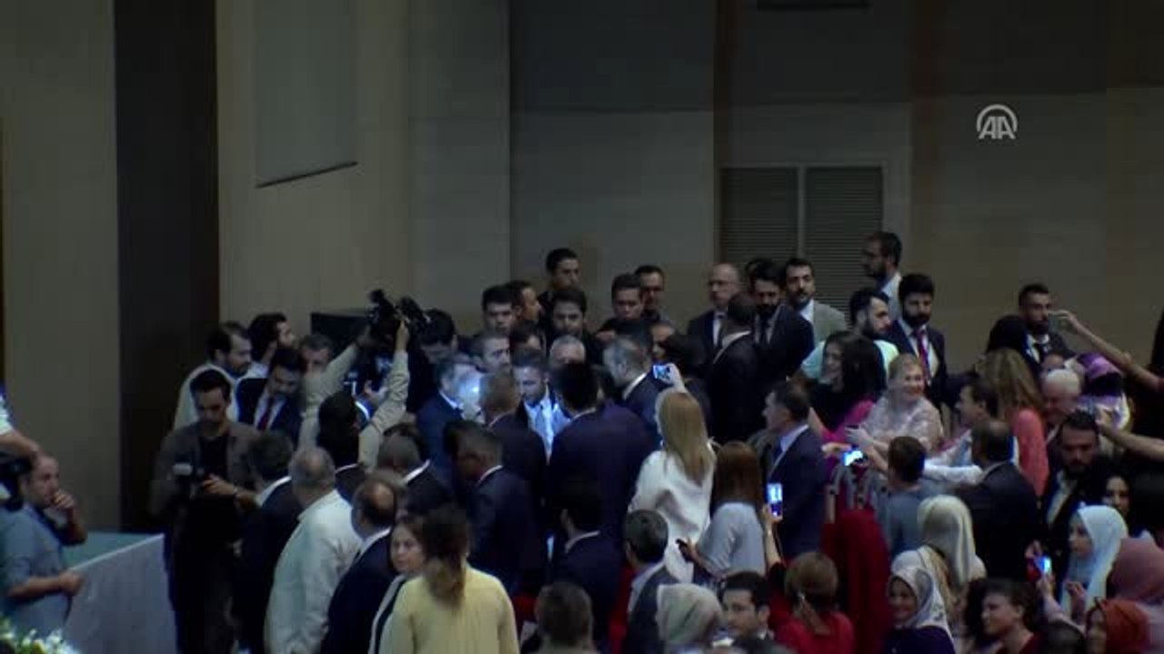 Başbakan Yıldırım: "15 Temmuz Darbe Girişimi Sonrası Ay-yıldızlı Bayrağımız İnmedi, Ezanlarımız,...