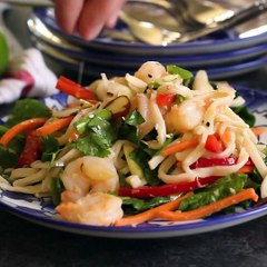 This Asian Noodle Salad has an amazing miso...