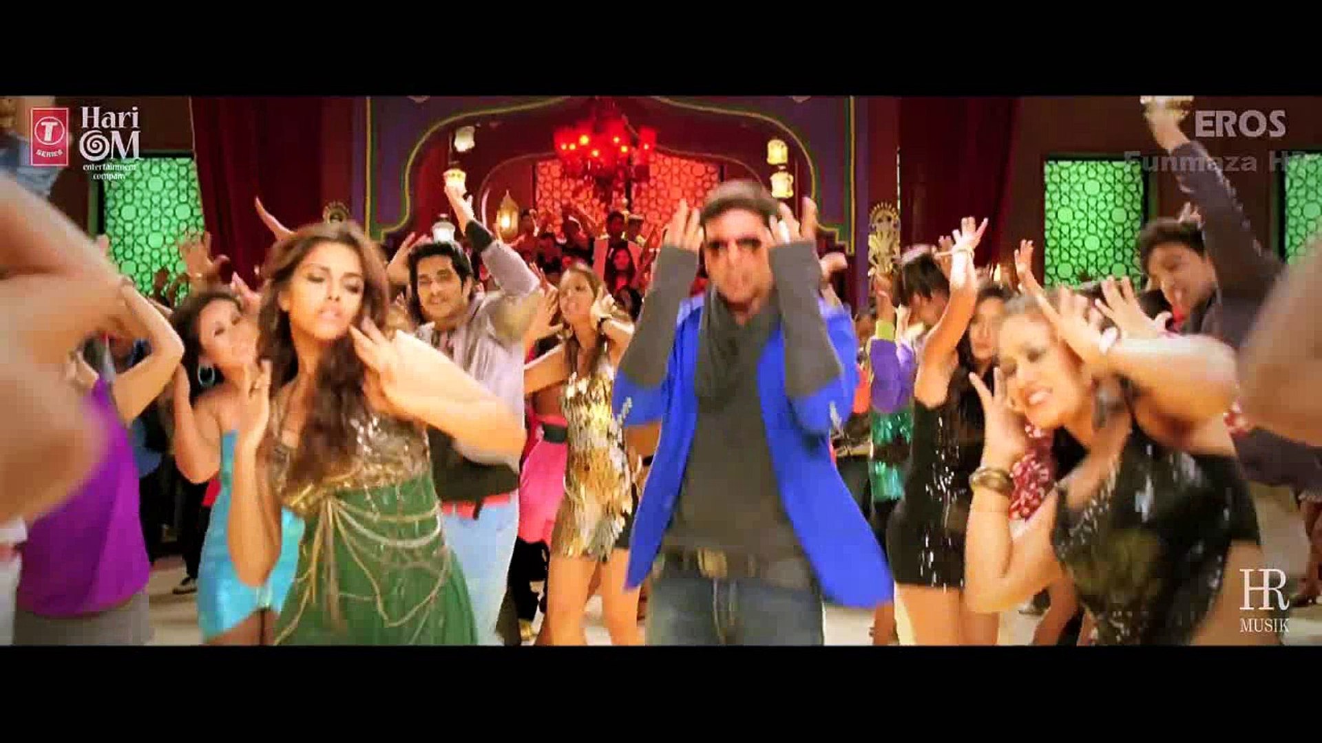 Khiladi 786 Hookah Bar Wallpaper