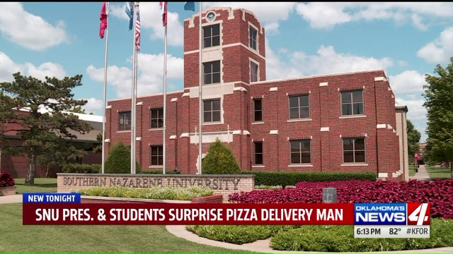 Professor Enlists Students to Help Surprise Pizza Delivery Driver With $1200 Tip