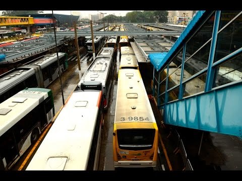 Motoristas e cobradores de ônibus paralisam operação em SP | Jornal da Manhã | Jovem Pan