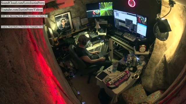 Creative Wind Studios Production Originality Desk (1398)