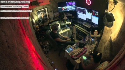 Creative Wind Studios Production Originality Desk (1401)