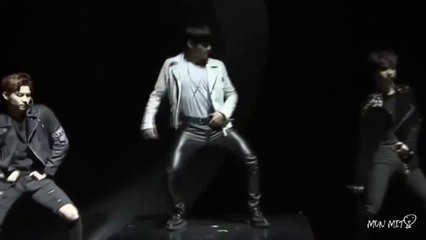 BTS JUNGKOOK  SEXY MOMENTS