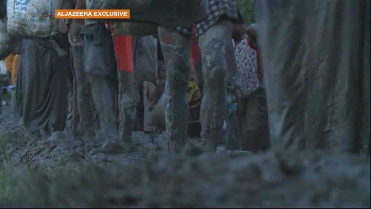 Myanmar exodus: Rohingya flee to Bangladesh