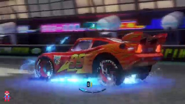 2. и в в и к и легковые автомобили дисней Франческо Игры молния Маккуин пиксель Гонка Супергерошкола
