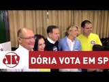 João Dória vota acompanhado de Alckmin: 