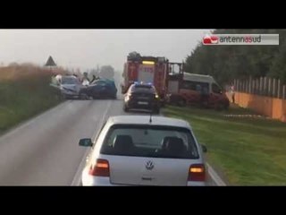 Скачать видео: TG 04.08.14 Sangue sulle strade, due vittime nel Barese