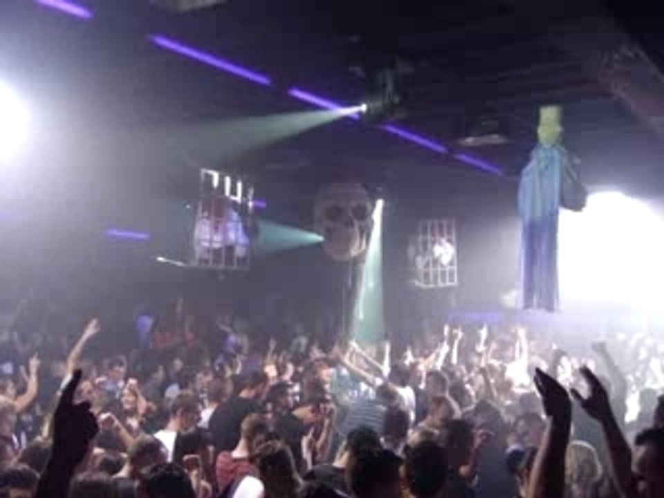 d-feat @ cherry moon (halloween 2007/2)