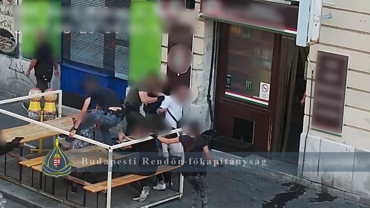 La police hongroise est plutot efficace... Arrestation ultra rapide de 4 suspects!